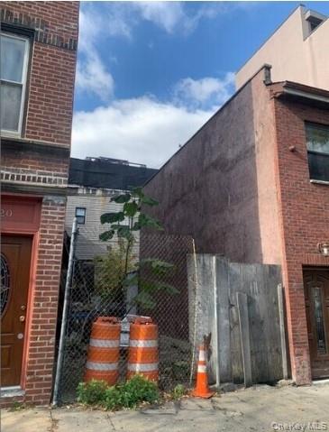 118 Utica Avenue – For Sale