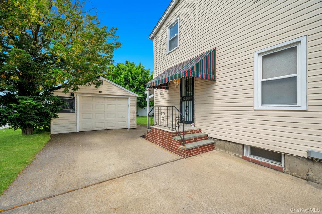 15 Farm Lane – For Sale photo 24