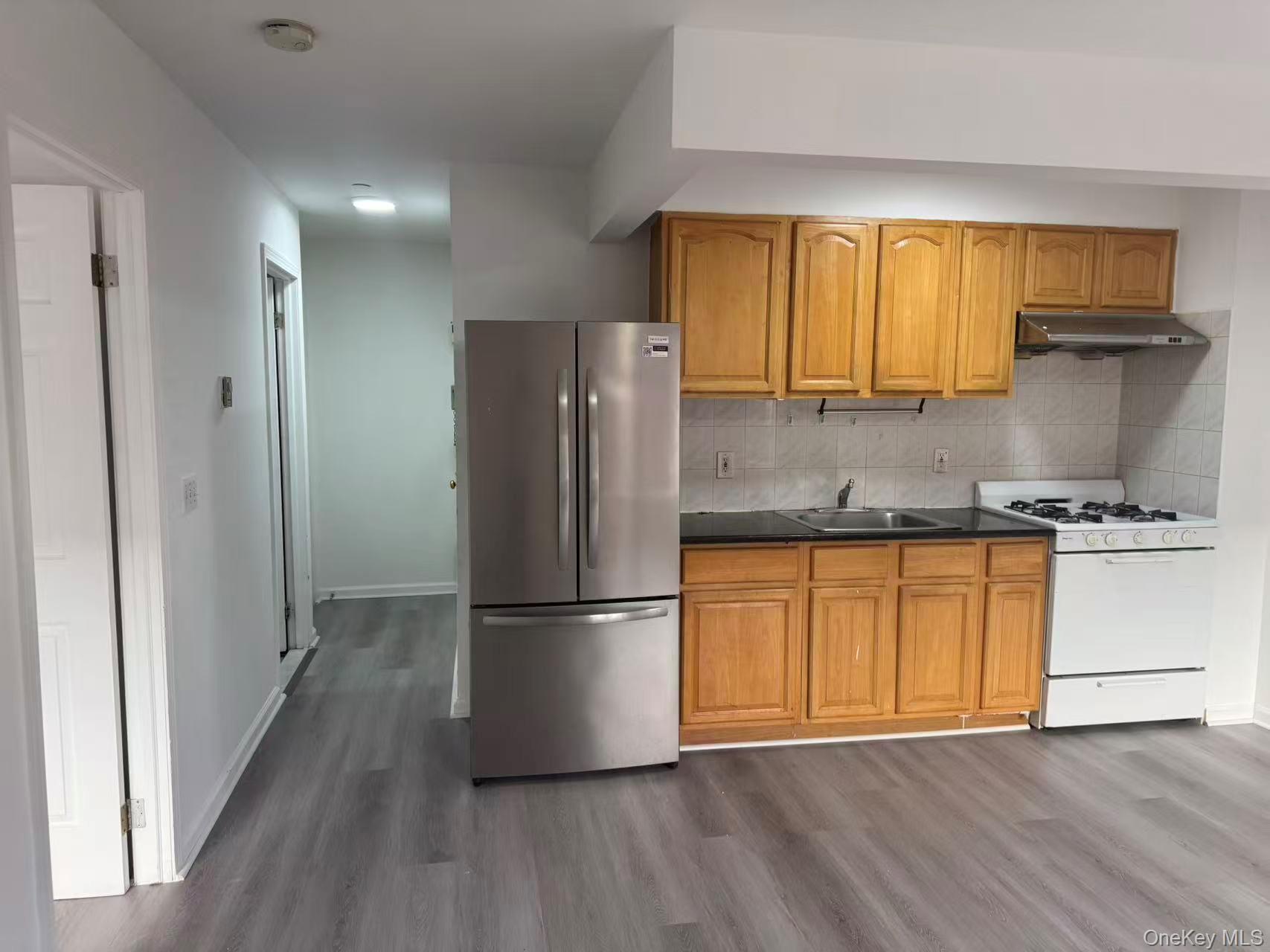 4024 76th Street, Unit 4A photo 2