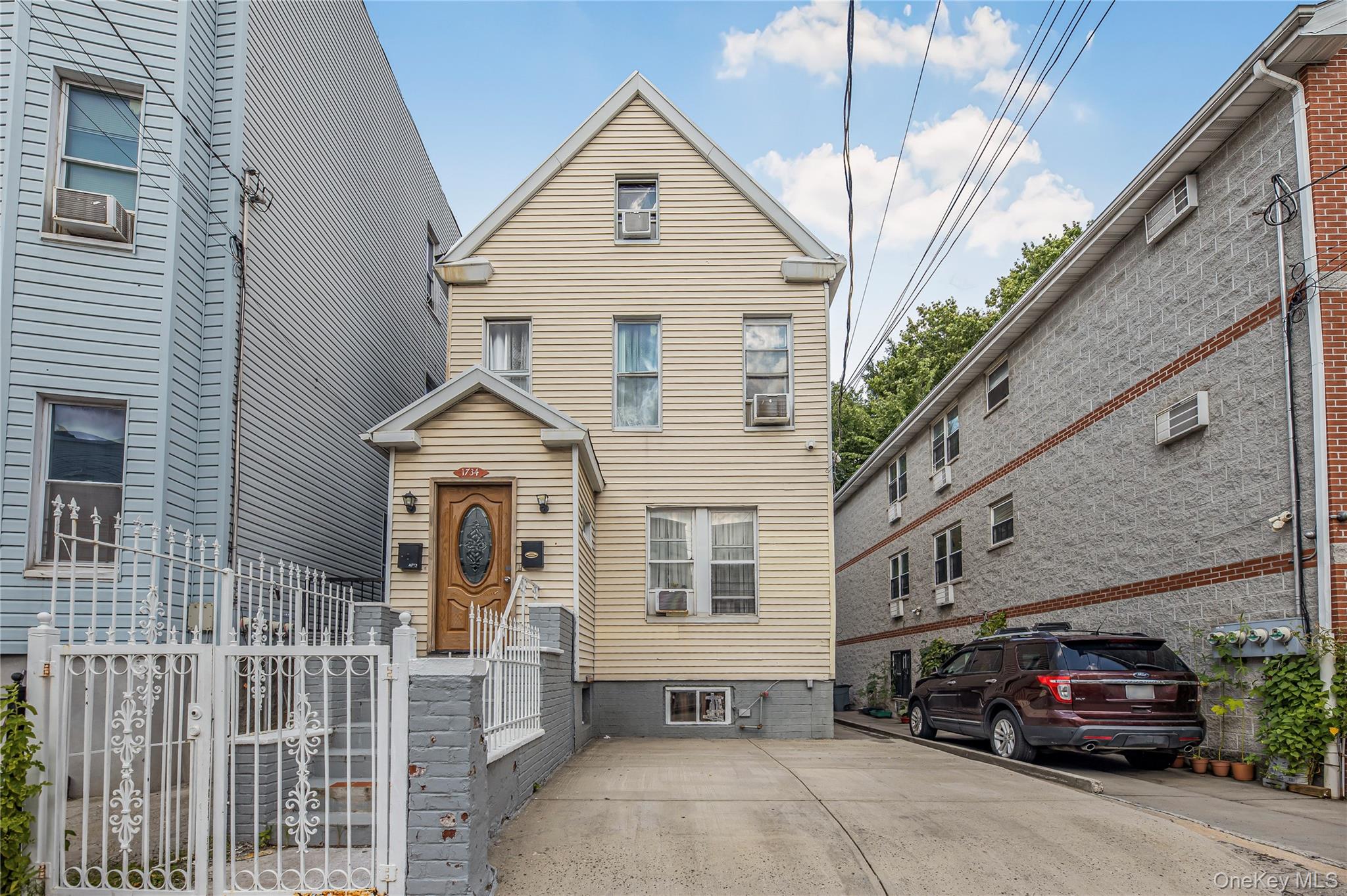 1734 Van Buren Street – For Sale photo 2