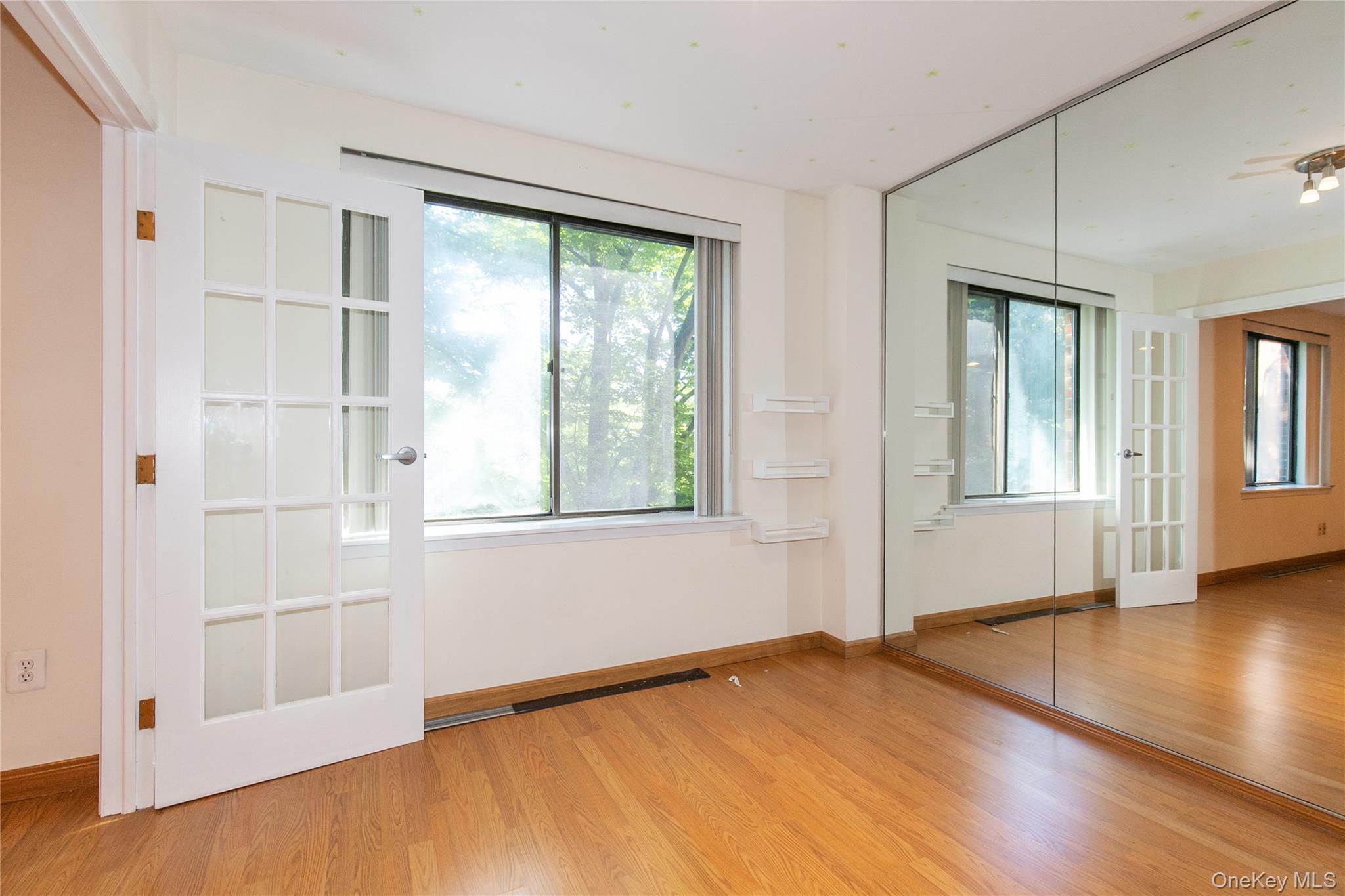 1 Ipswich Avenue – For Rent photo 9