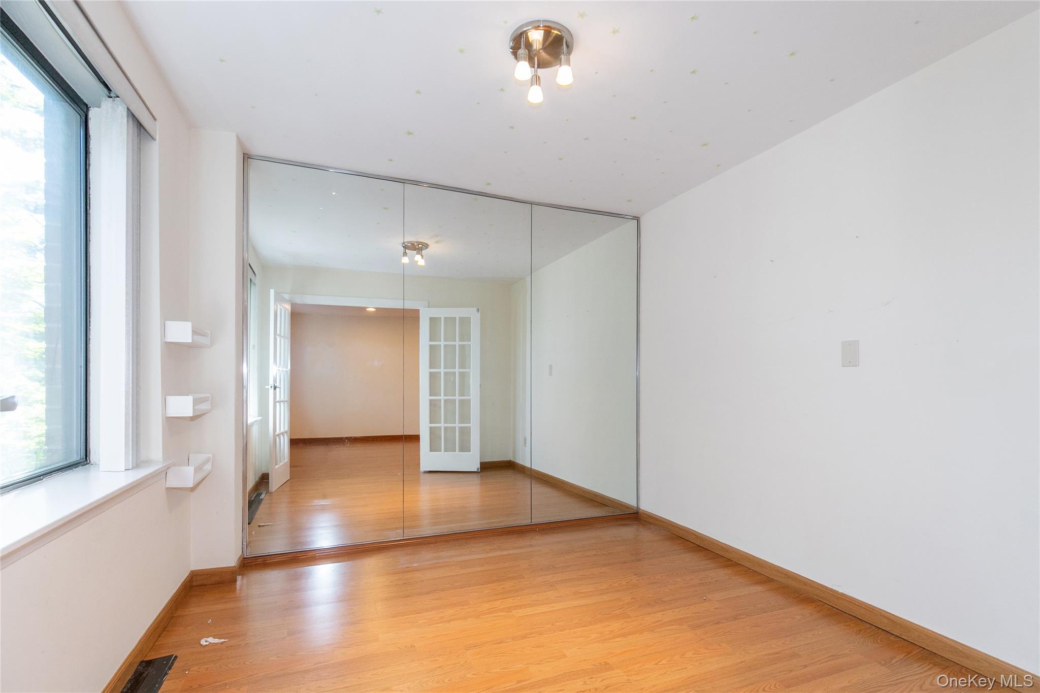 1 Ipswich Avenue – For Rent photo 12