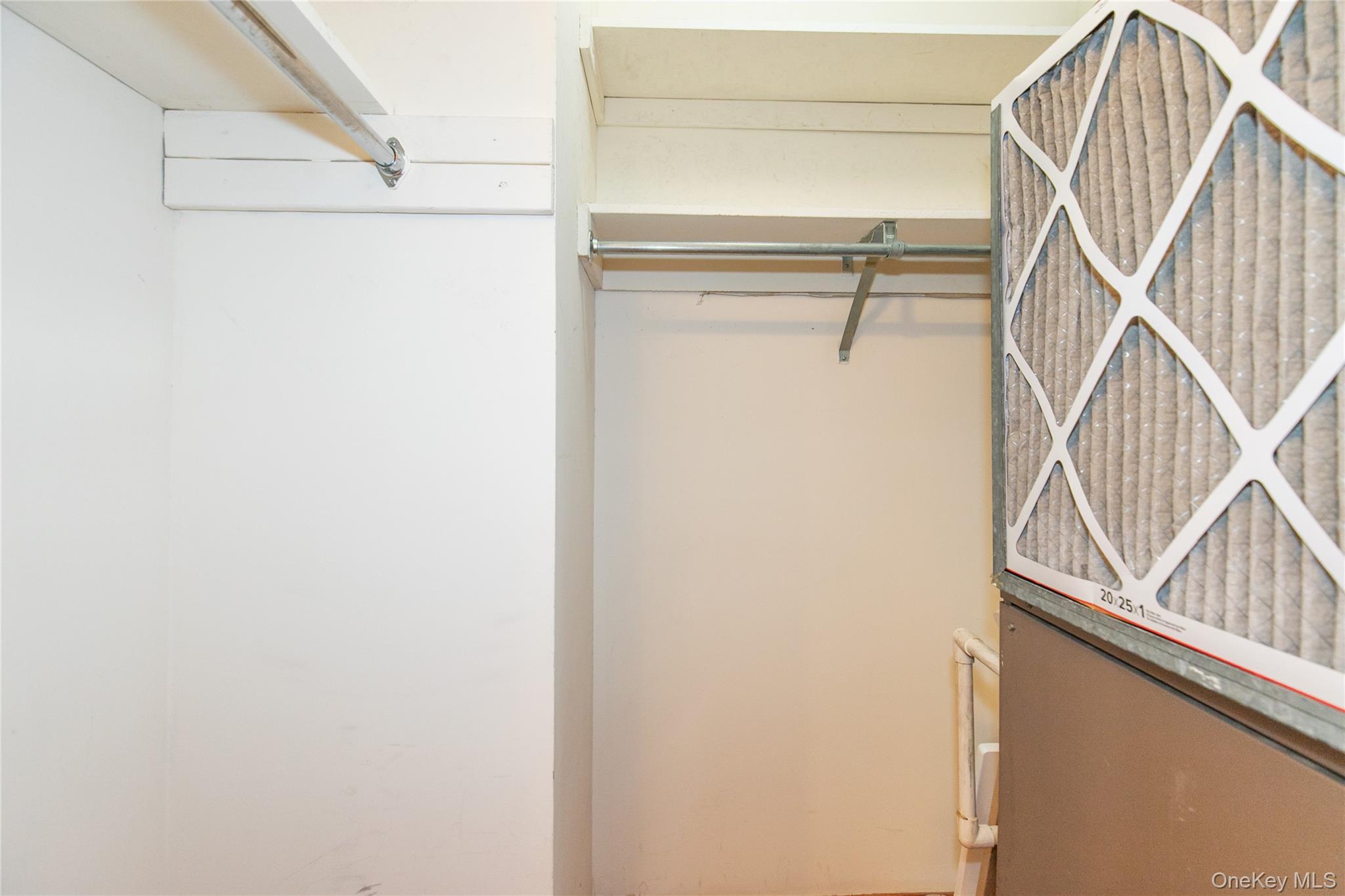1 Ipswich Avenue – For Rent photo 14