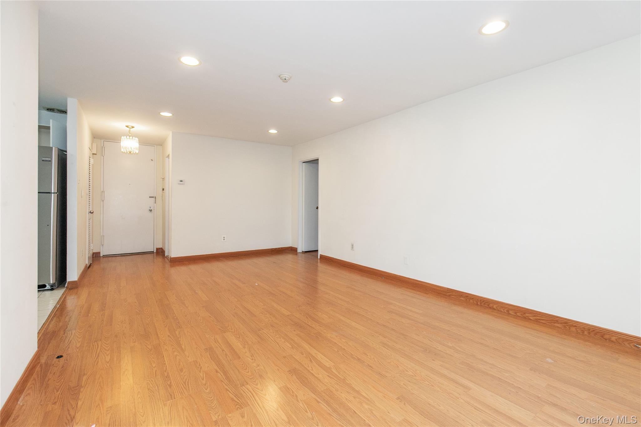 1 Ipswich Avenue – For Rent photo 11