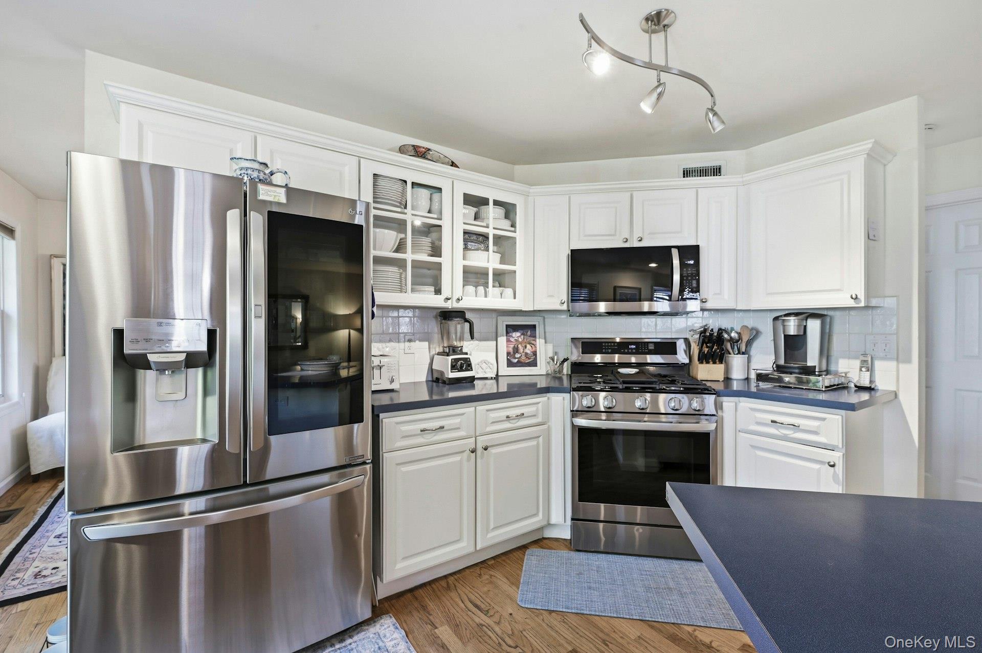 627 Main Street – For Sale photo 16