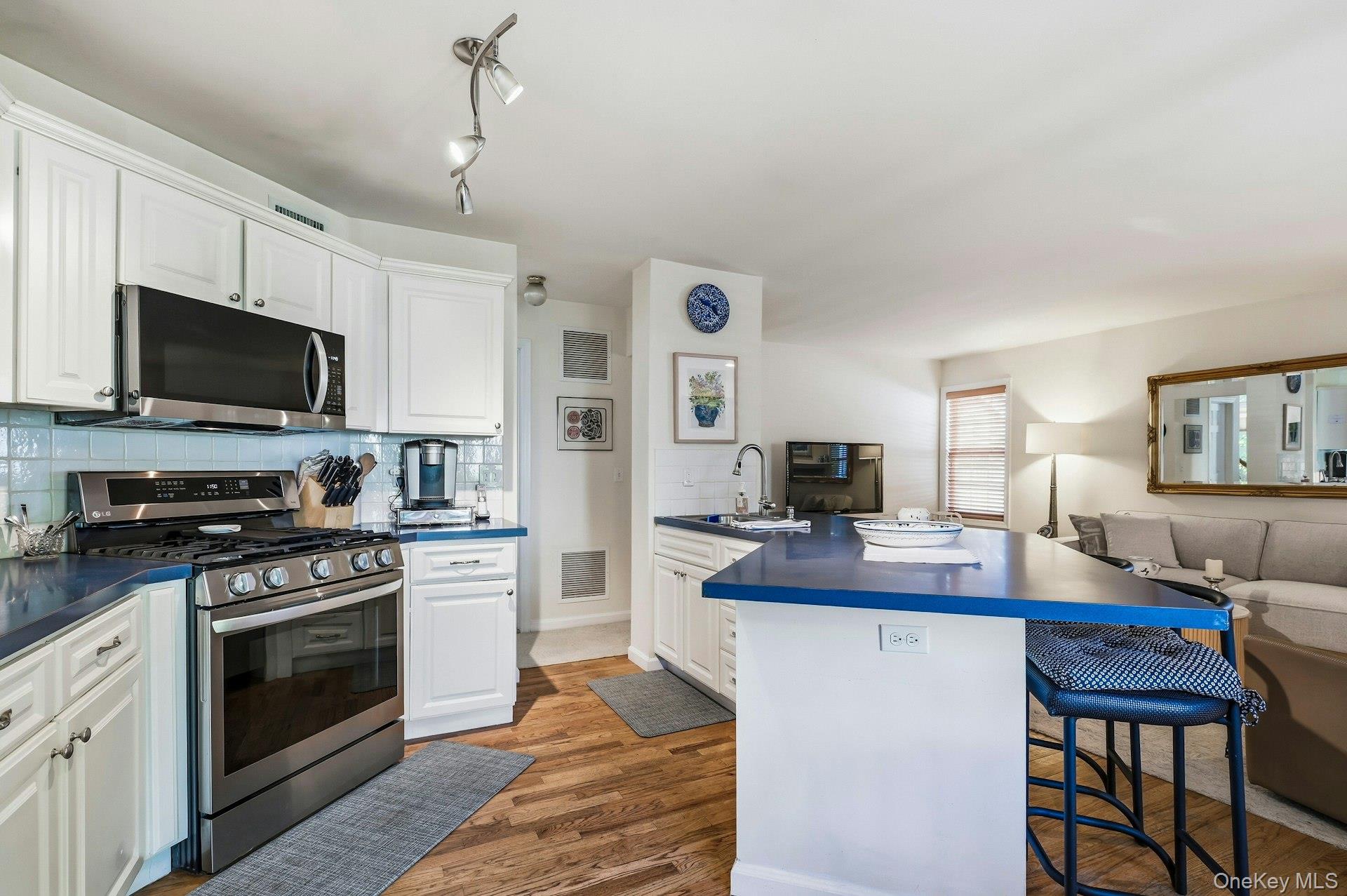 627 Main Street – For Sale photo 14