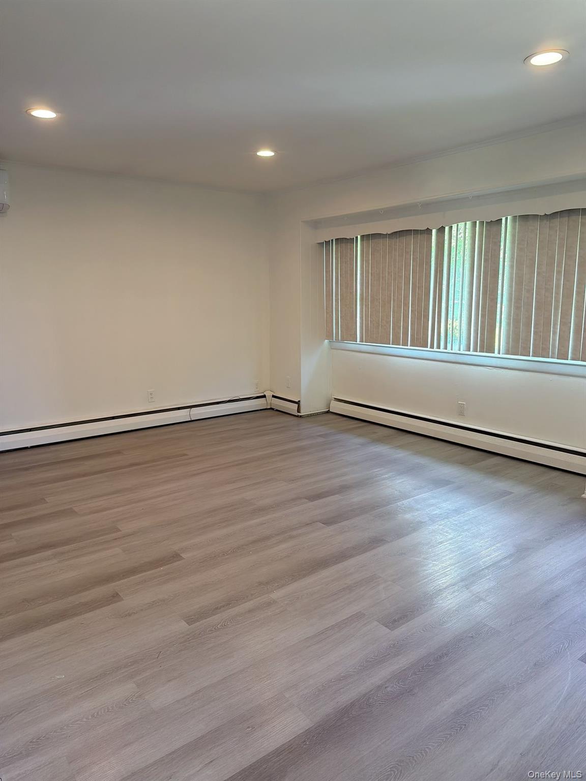 10 Kings Park Road – For Rent photo 3