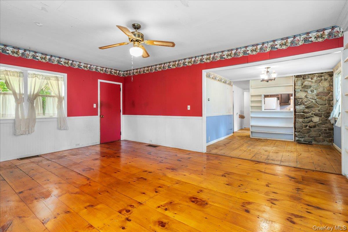 112 Onderdonk Road – For Sale photo 9