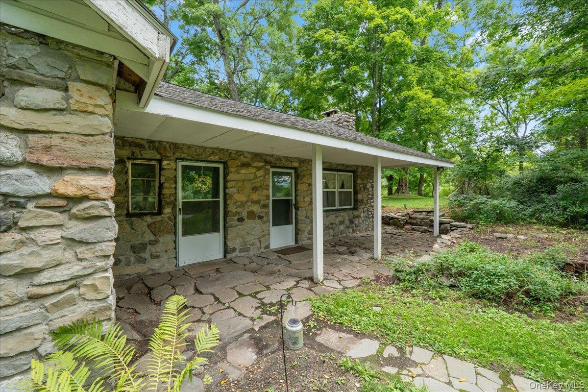 112 Onderdonk Road – For Sale photo 2
