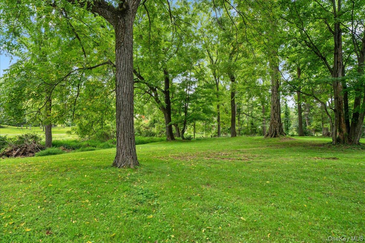 112 Onderdonk Road – For Sale photo 31