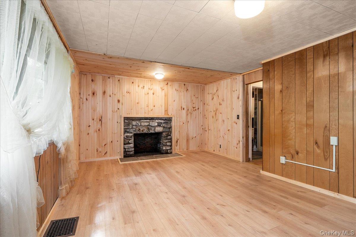 112 Onderdonk Road – For Sale photo 20