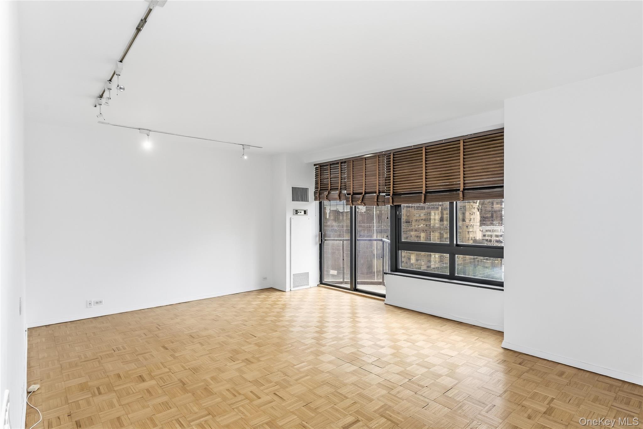 100 United Nations Plaza – For Sale photo 2