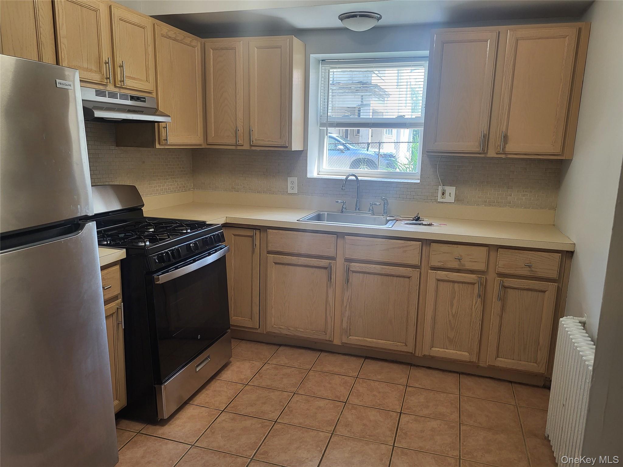 28 Primrose Avenue, Unit 3 photo 2