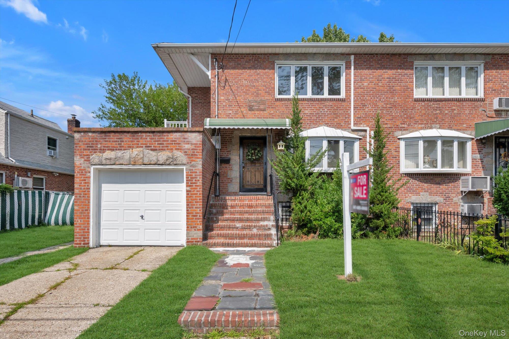 15043 21st Avenue – For Sale