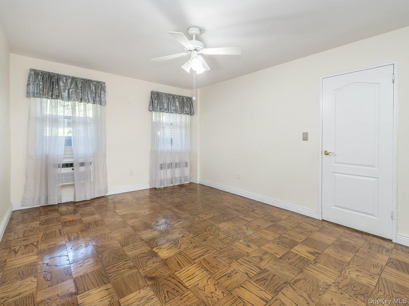32 Pearsall, Unit 1A photo 12