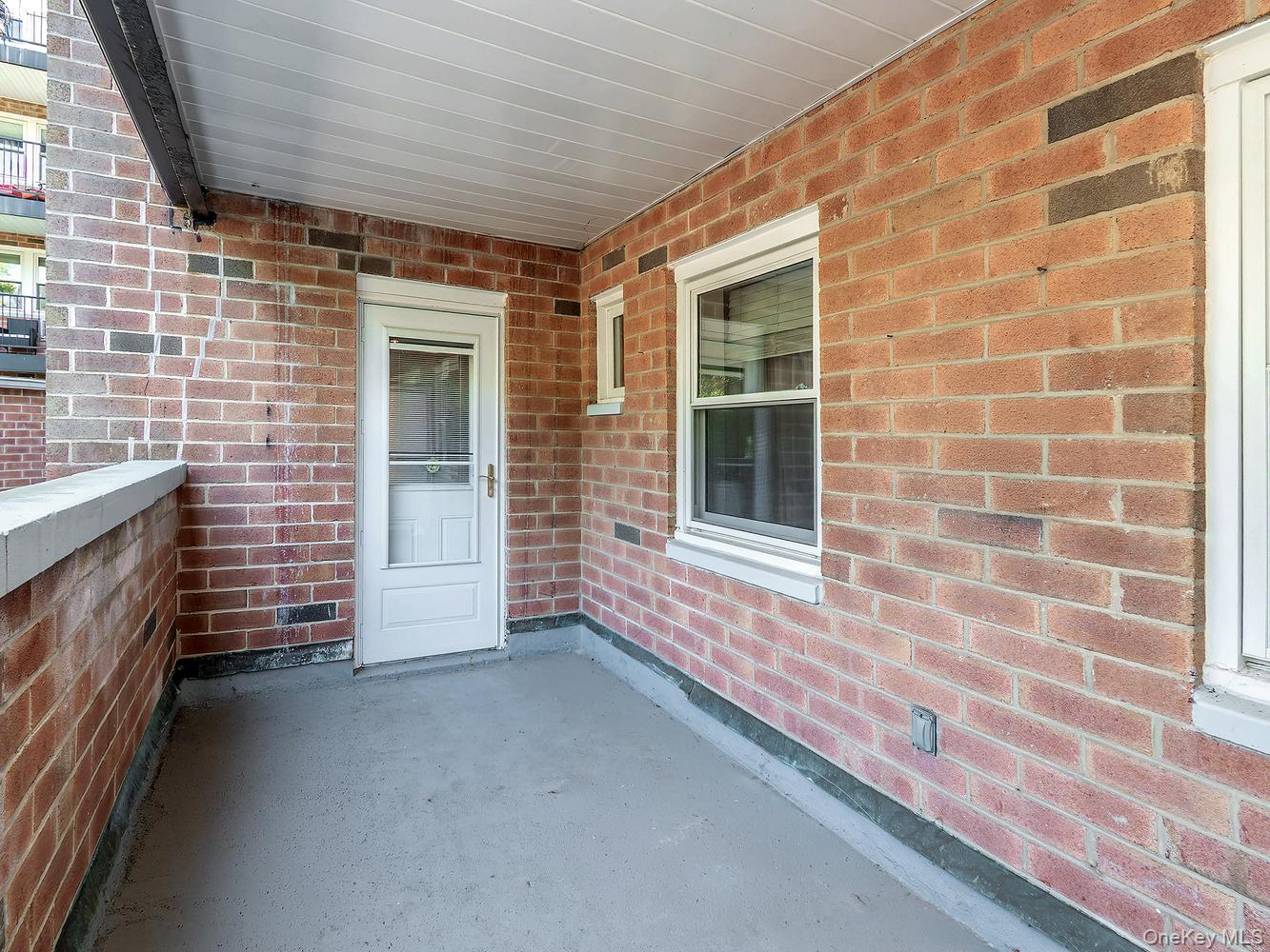 32 Pearsall, Unit 1A photo 14