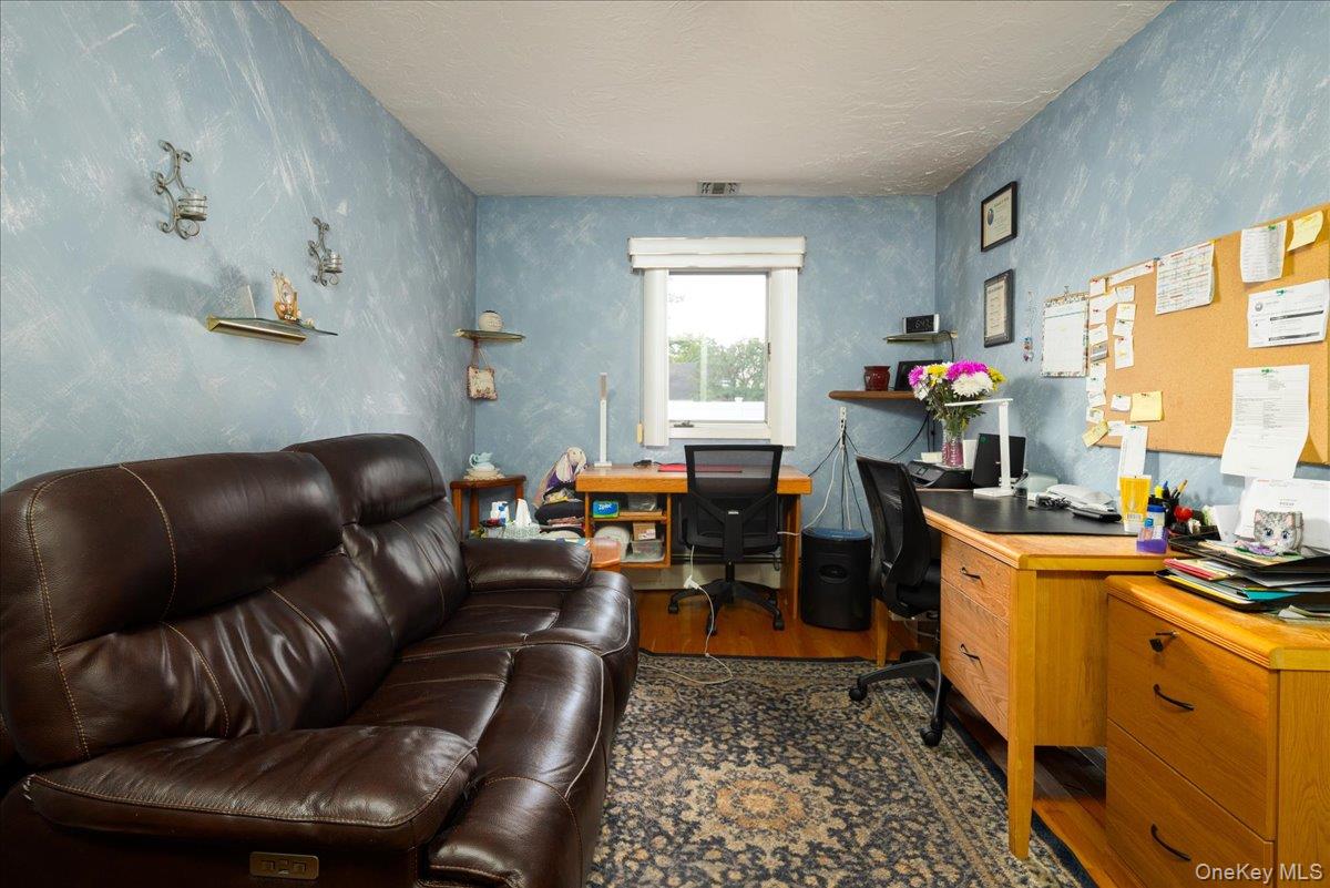 8 Doradell Drive – For Sale photo 13