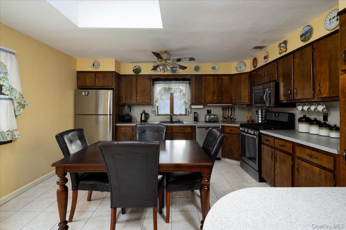 8 Doradell Drive – For Sale photo 5