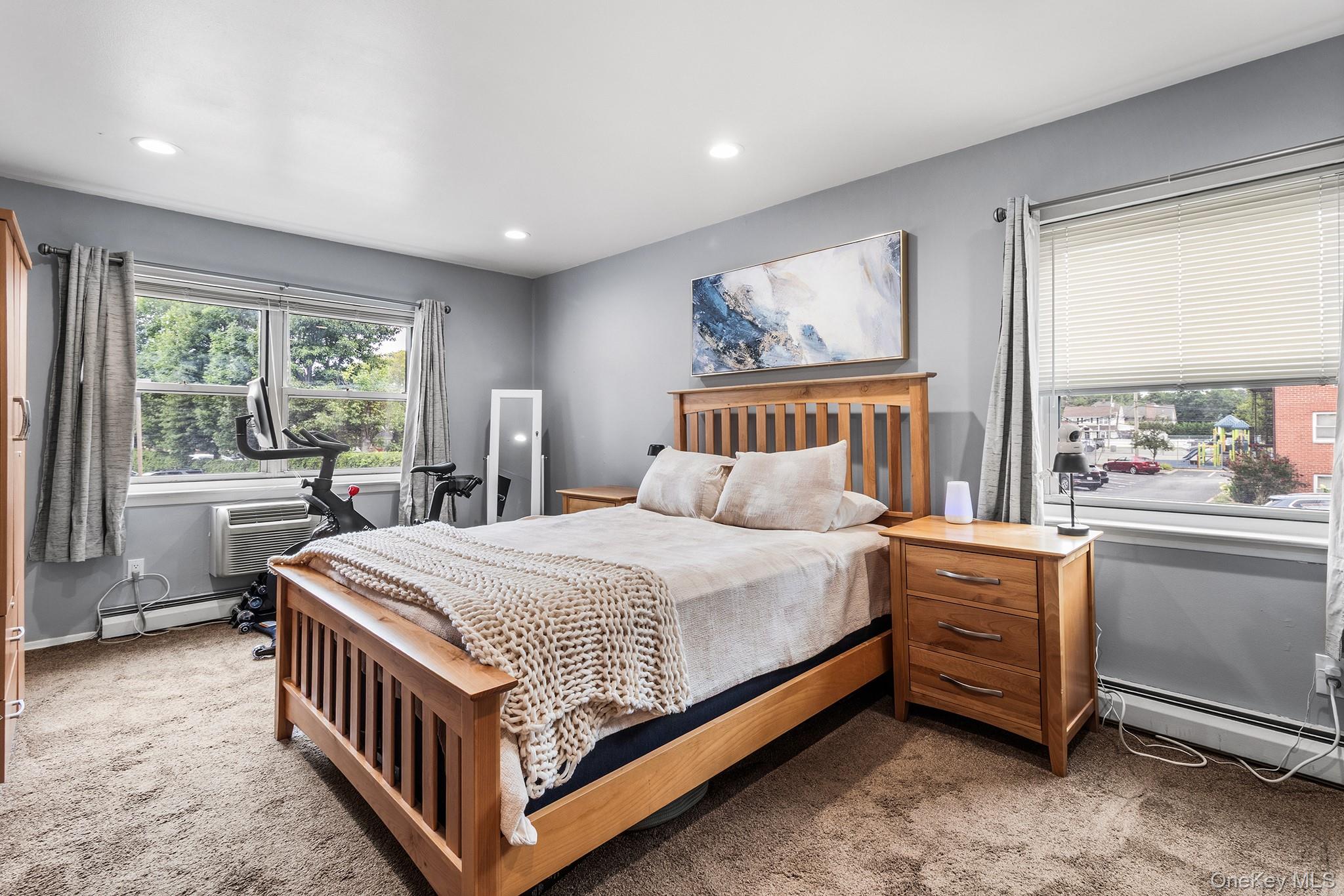 250 N Village Avenue, Unit B 10 photo 18
