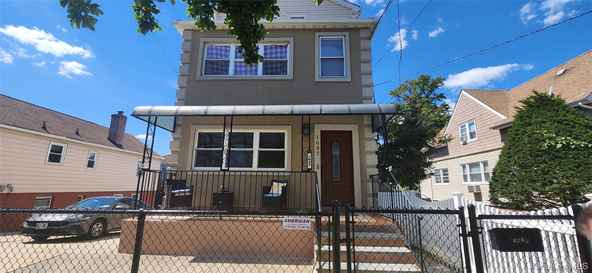 1637 Stadium Avenue – For Sale