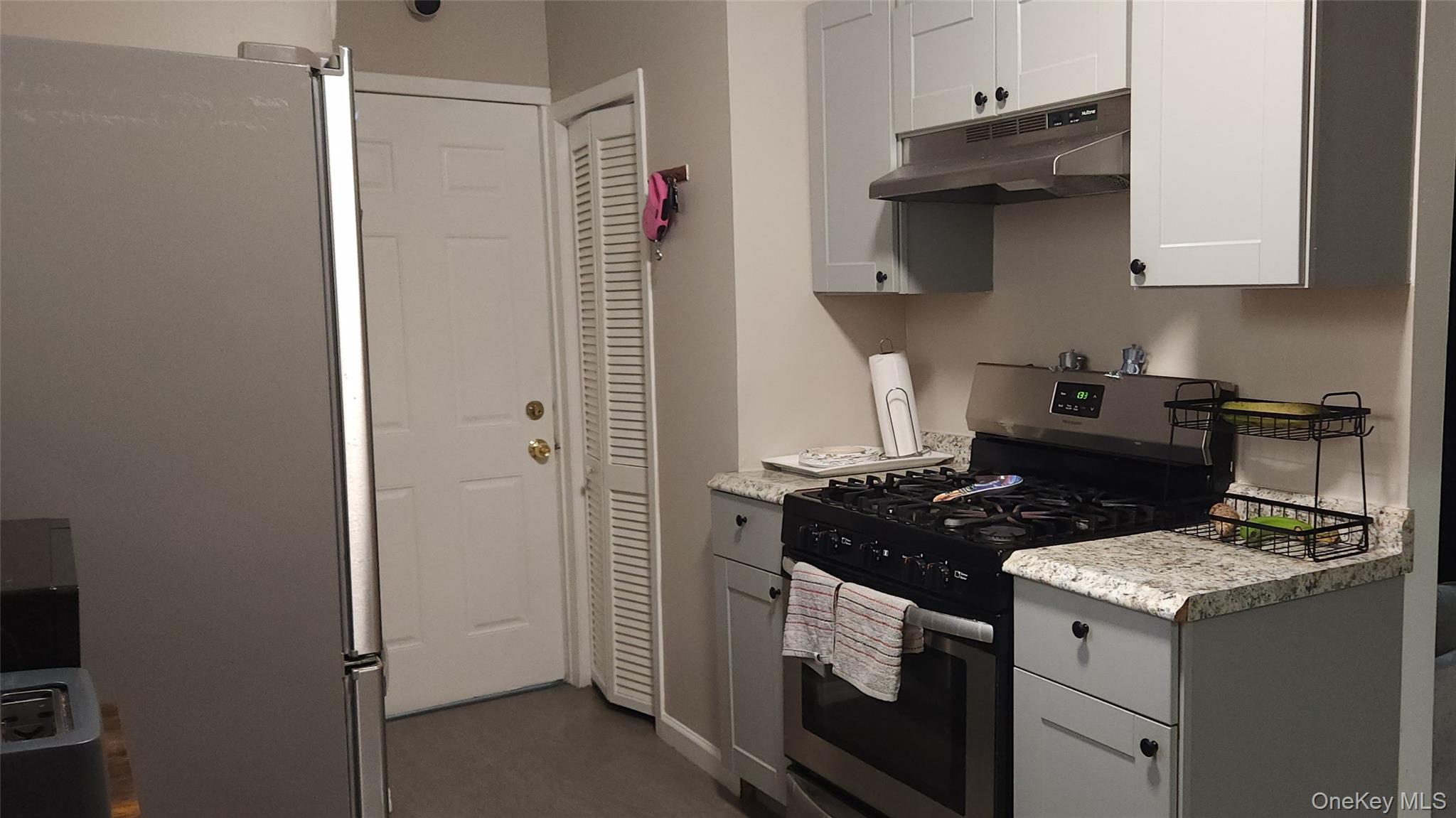 1637 Stadium Avenue – For Sale photo 8