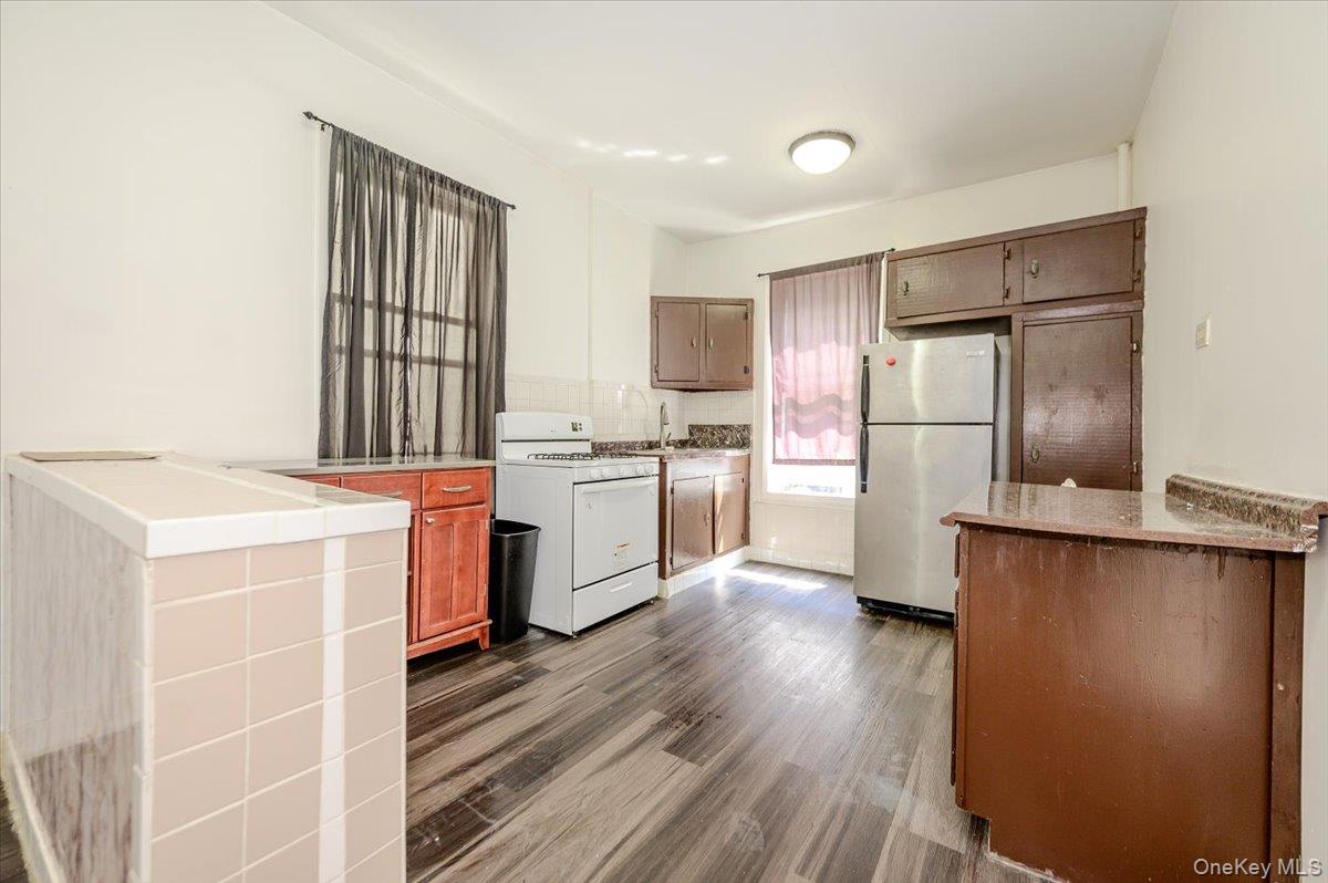 780 Beck Street – For Sale photo 18