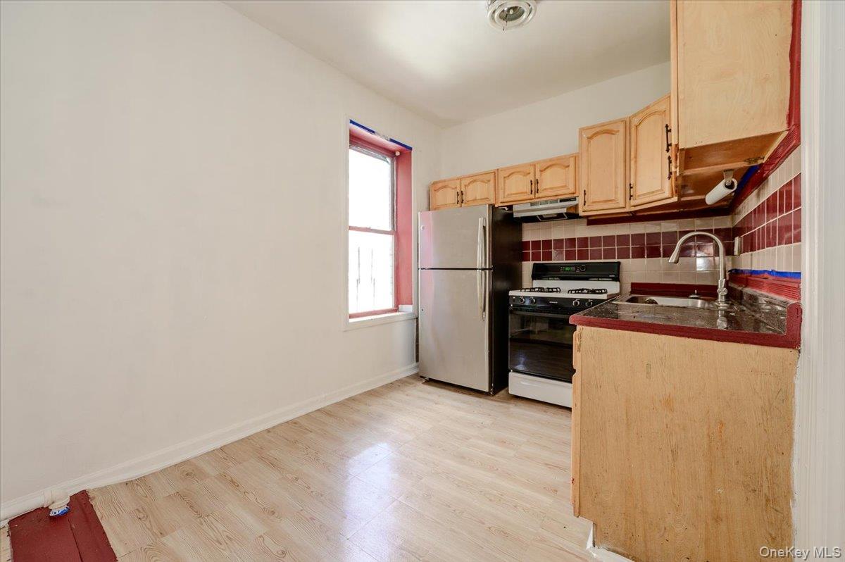 780 Beck Street – For Sale photo 10