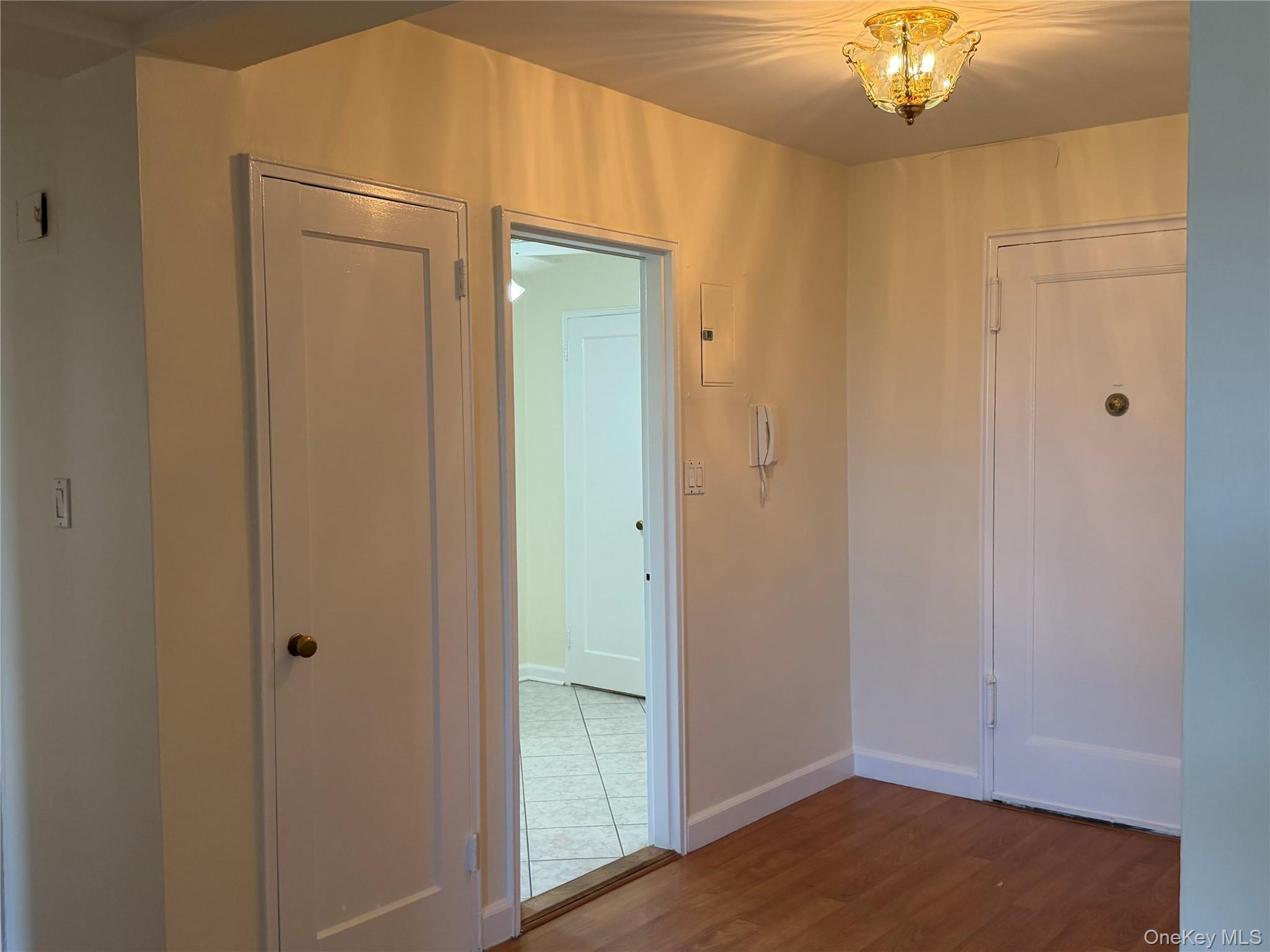 88-10 34 Avenue, Unit 6A photo 6
