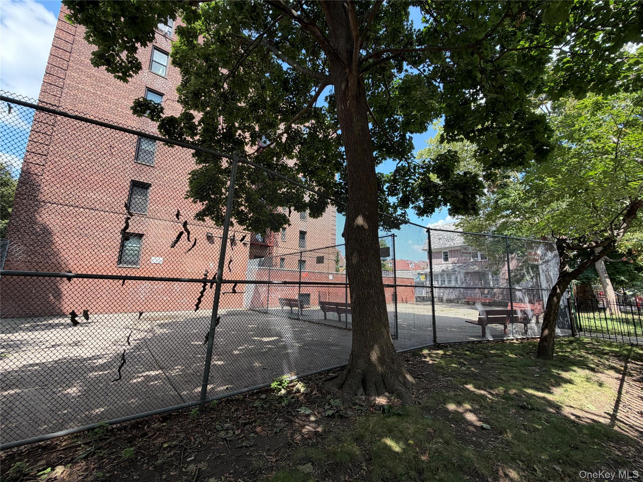 88-10 34 Avenue, Unit 6A photo 20