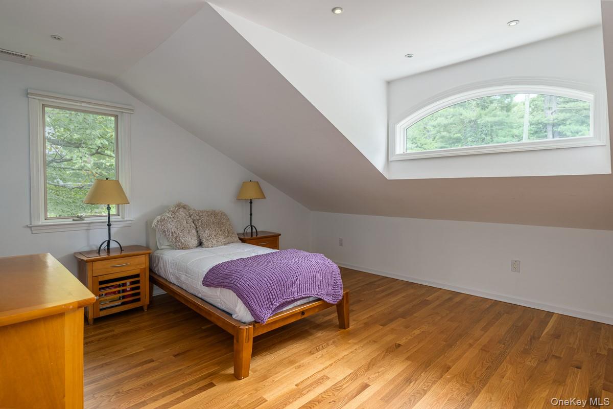1 Deepwoods Lane – For Sale photo 22