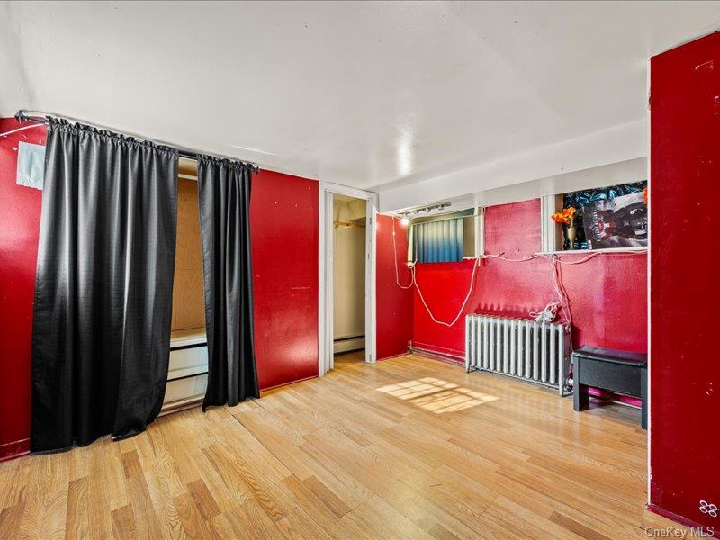 124-01 111 – For Sale photo 28