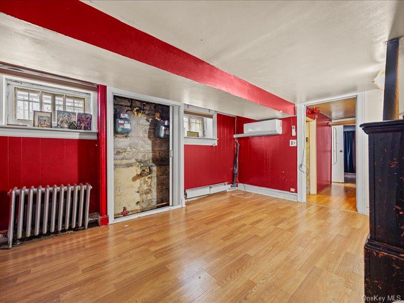 124-01 111 – For Sale photo 20