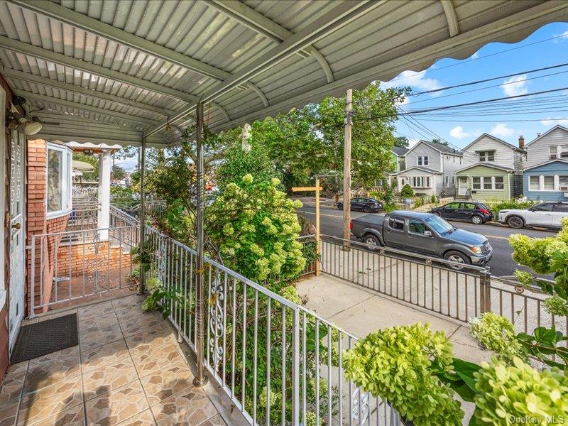 124-01 111 – For Sale photo 7