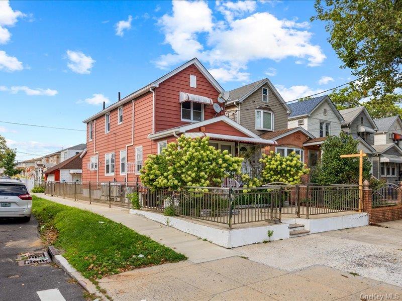 124-01 111 – For Sale photo 3
