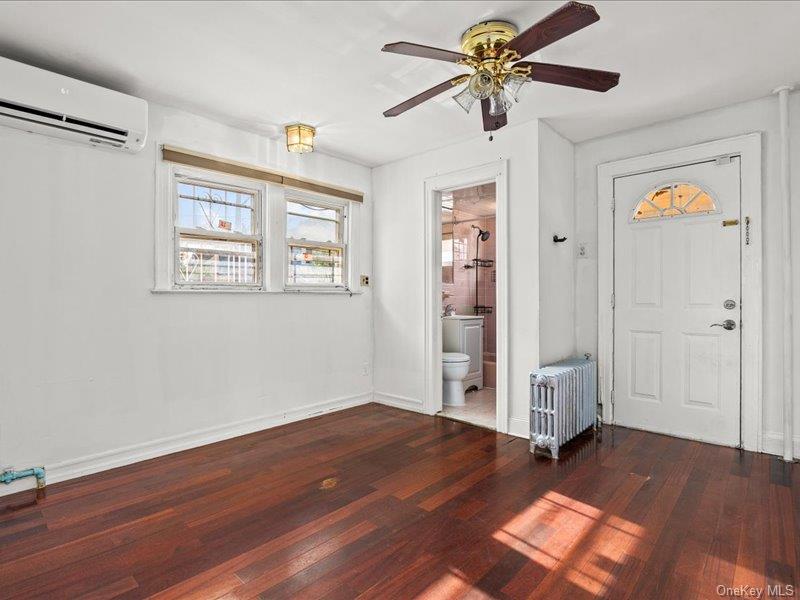 124-01 111 – For Sale photo 16