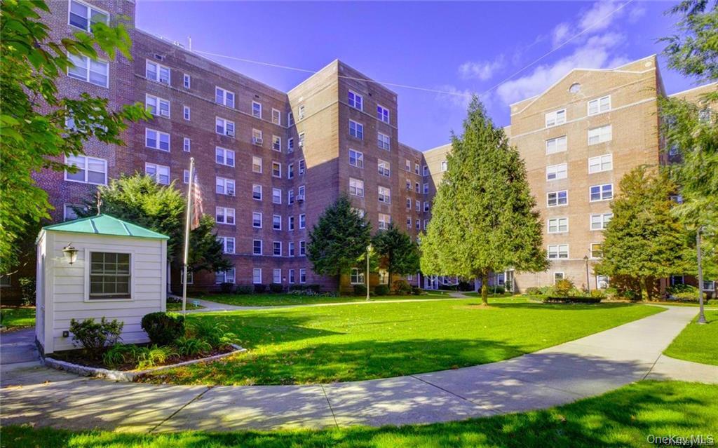 90 Bryant Avenue, Unit E-6D