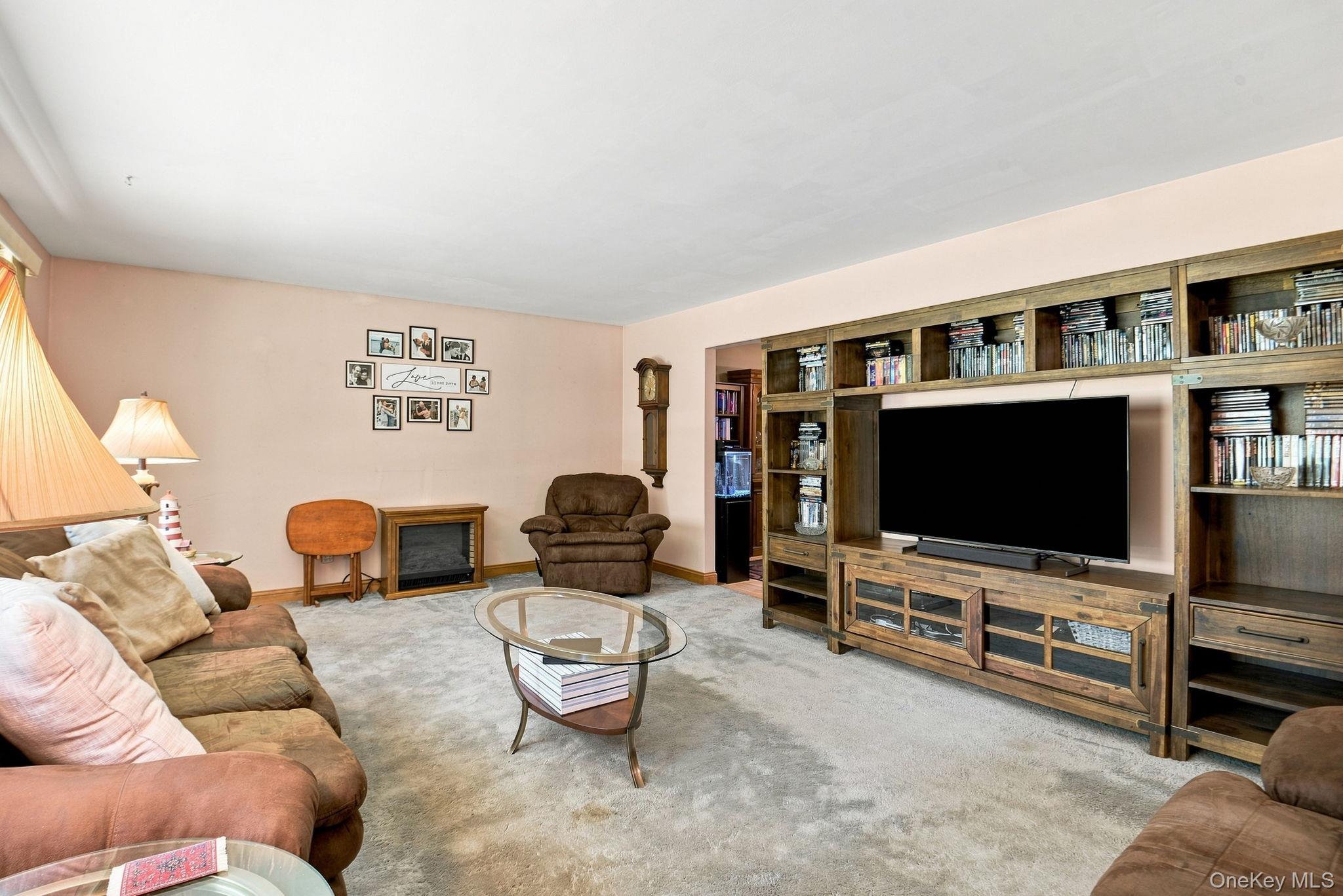 26 Woods Road – For Sale photo 5