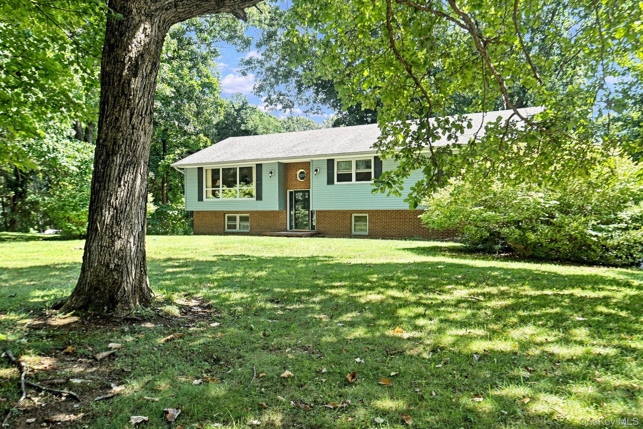 26 Woods Road – For Sale photo 3