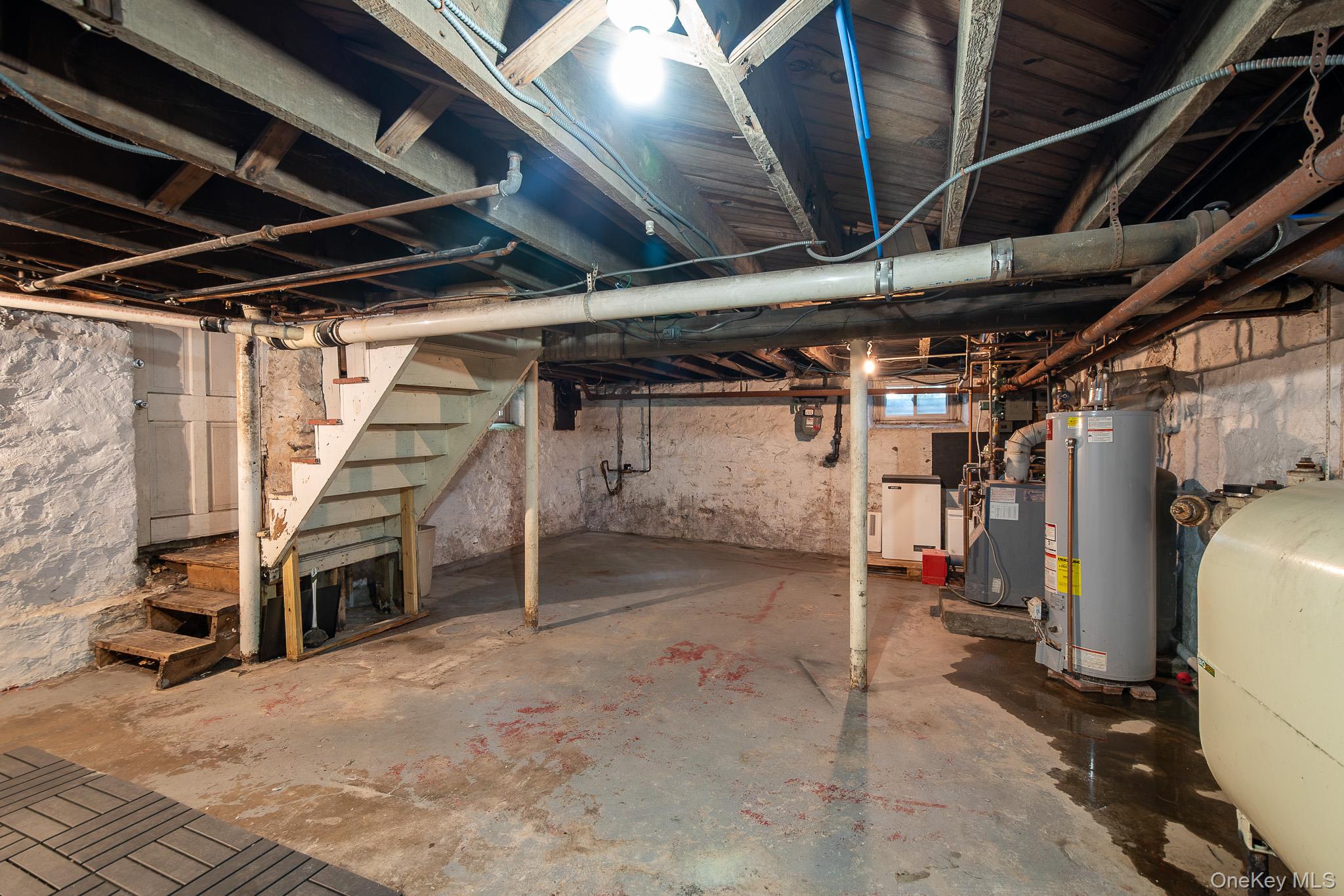 12 Perry Avenue – For Sale photo 30