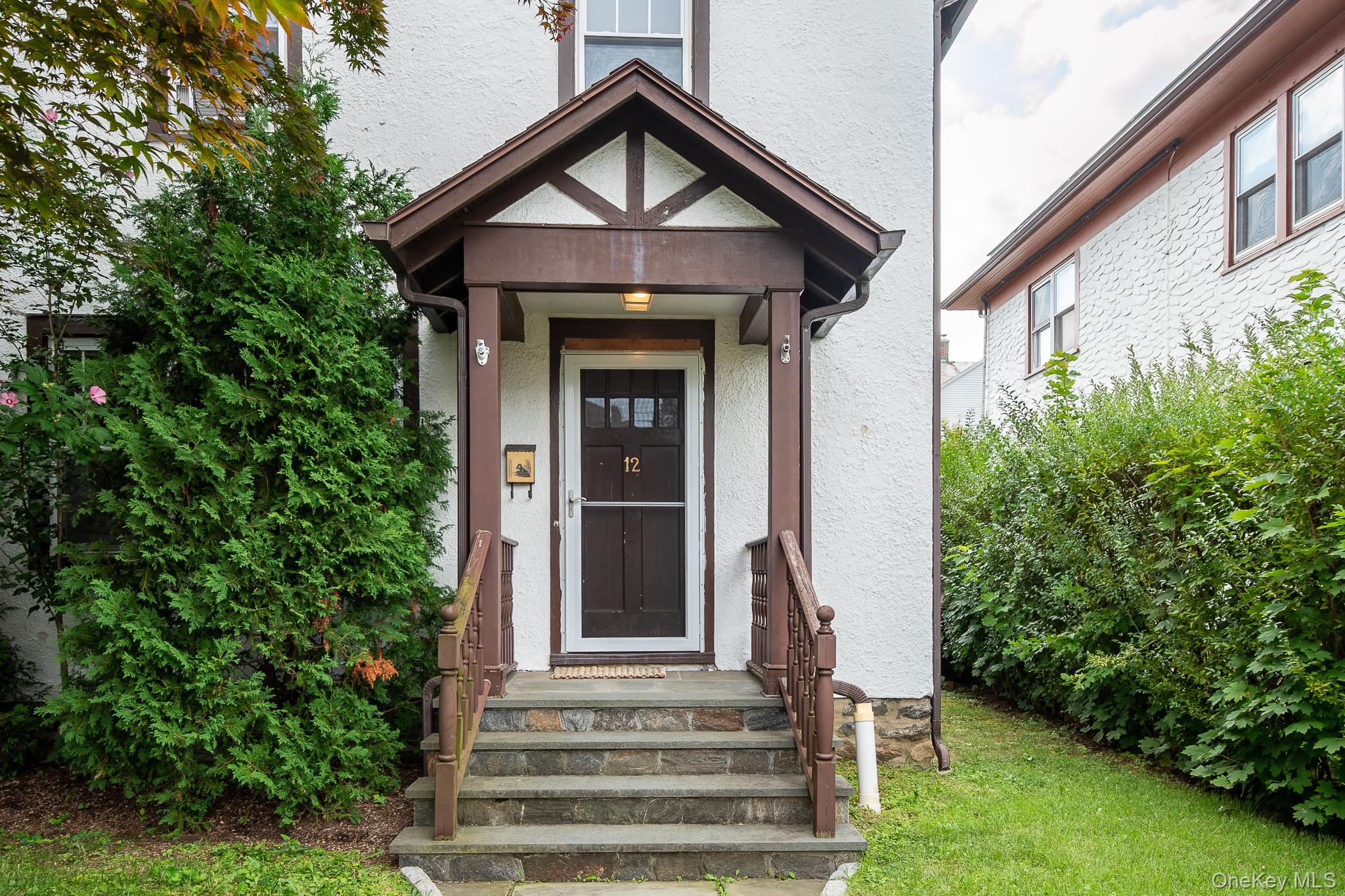 12 Perry Avenue – For Sale