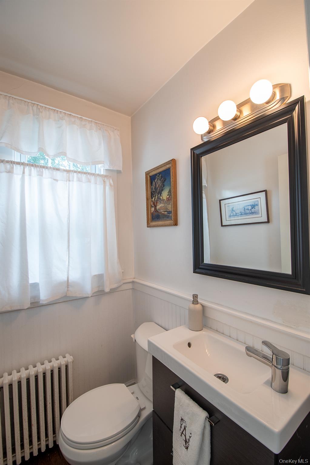 12 Perry Avenue – For Sale photo 12