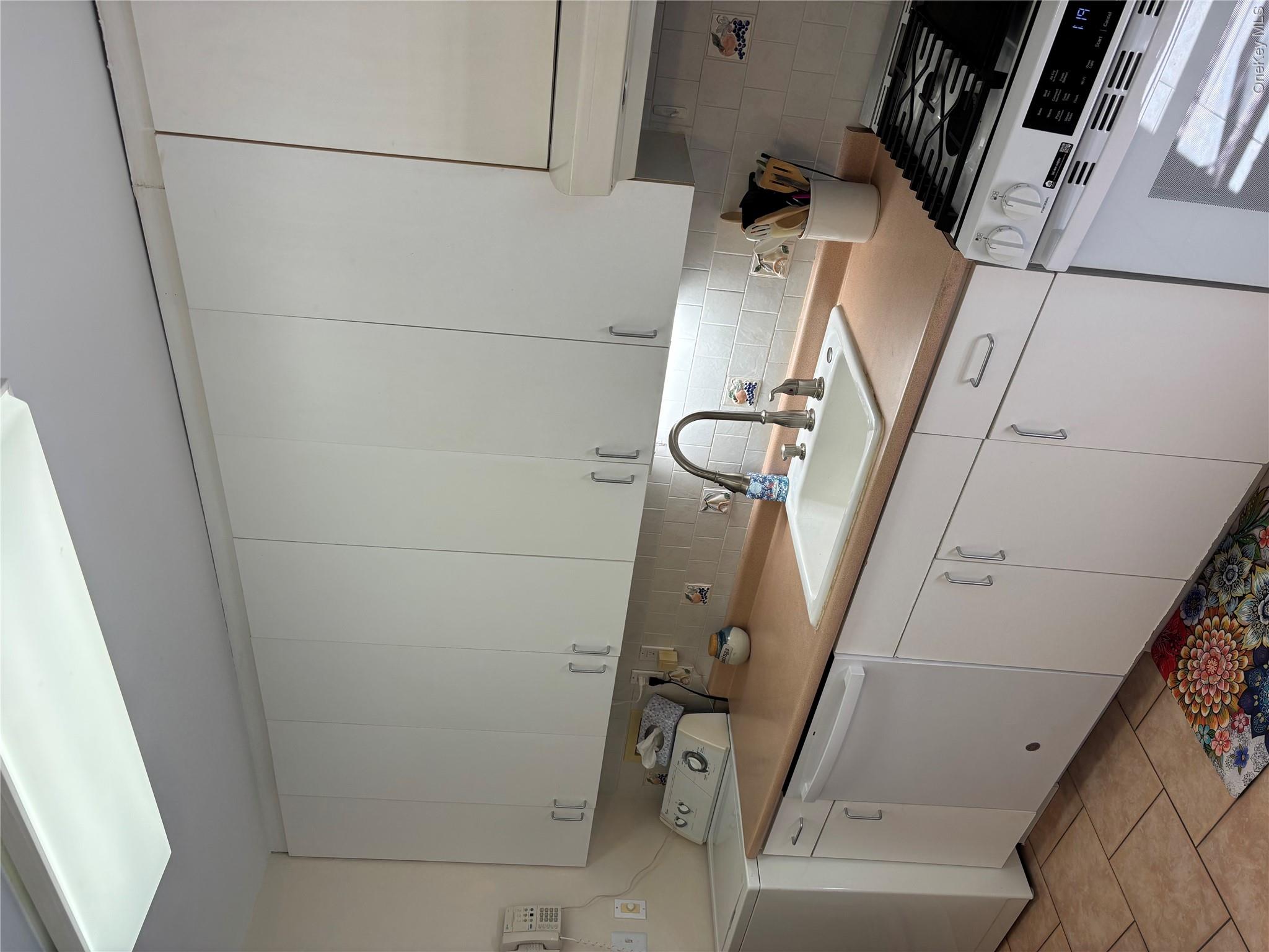 40 Lawrence Drive, Unit D photo 26