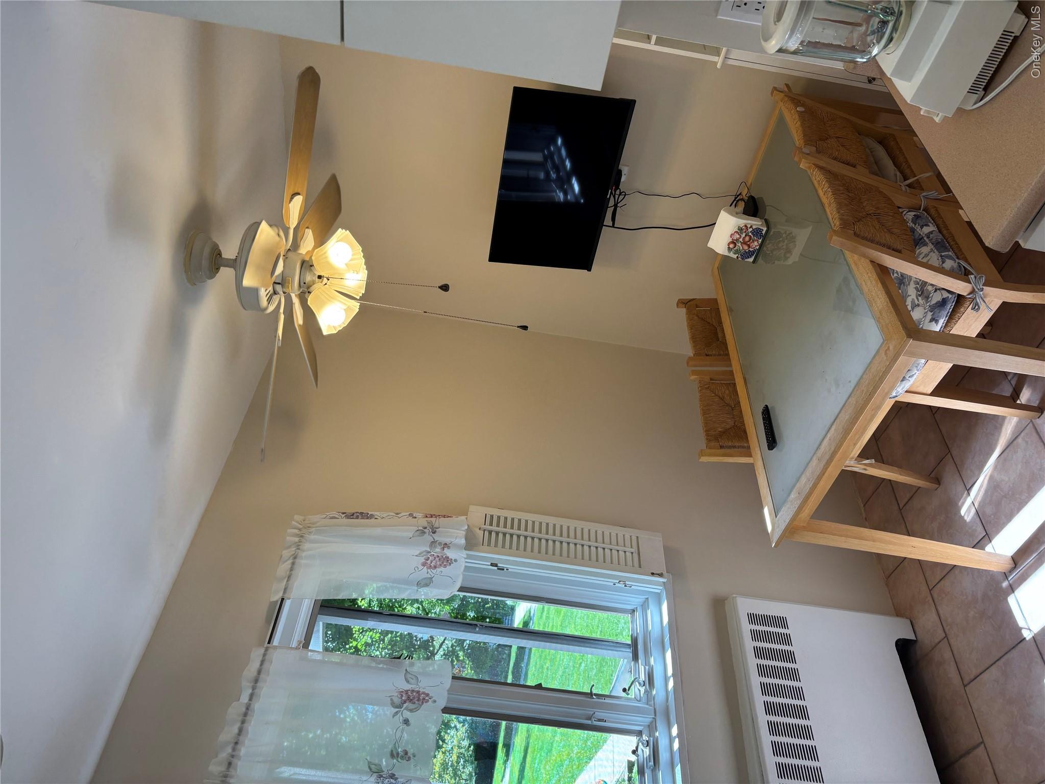 40 Lawrence Drive, Unit D photo 23
