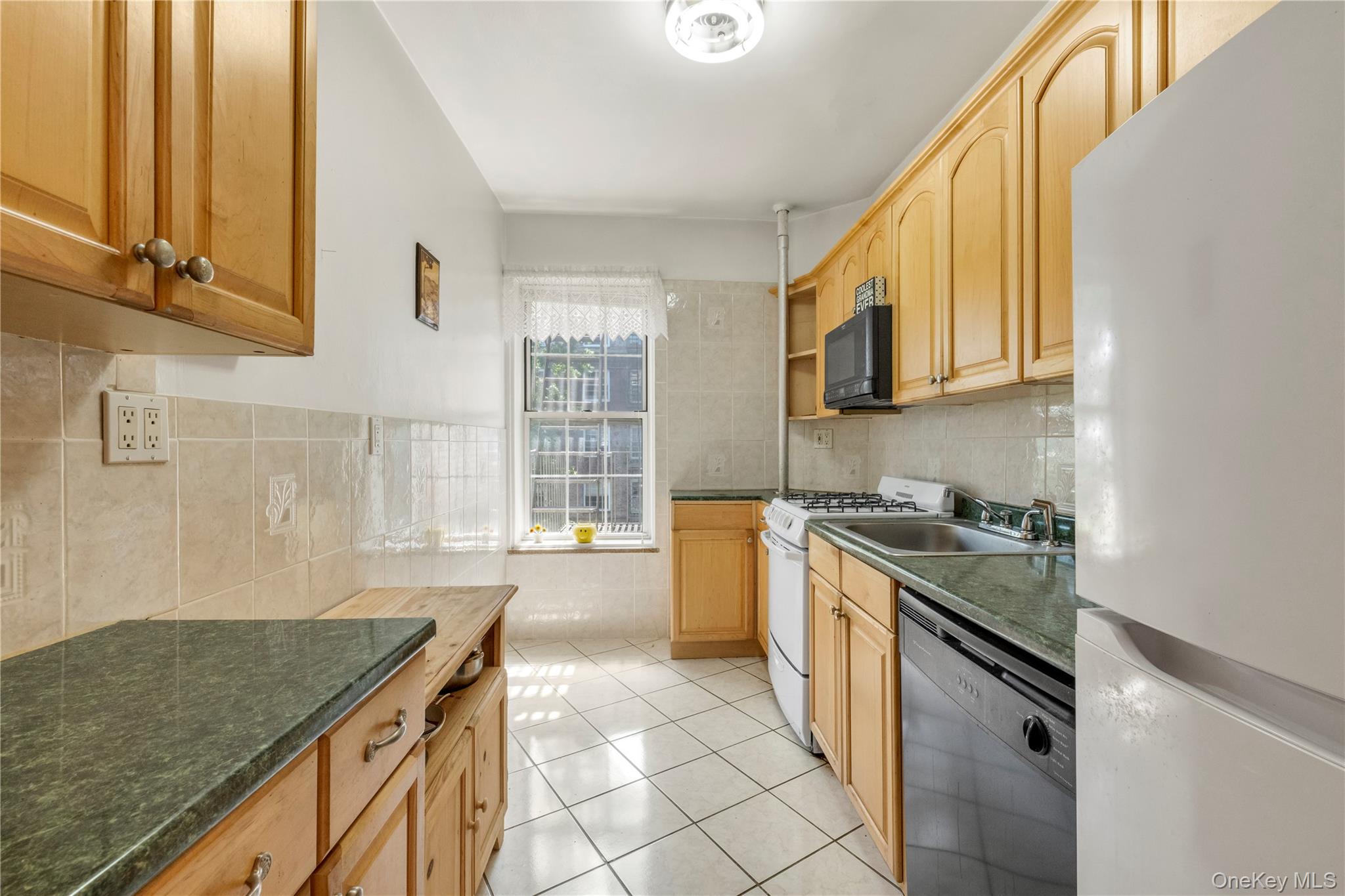 5140 30th Avenue, Unit 4A photo 3