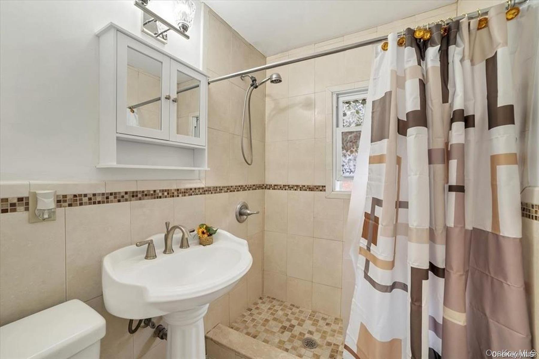 130 Glenwood Avenue, Unit 6 photo 11
