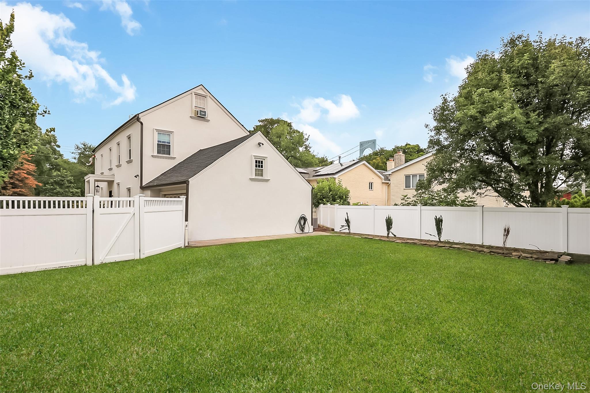 211 147th Street – For Sale photo 48