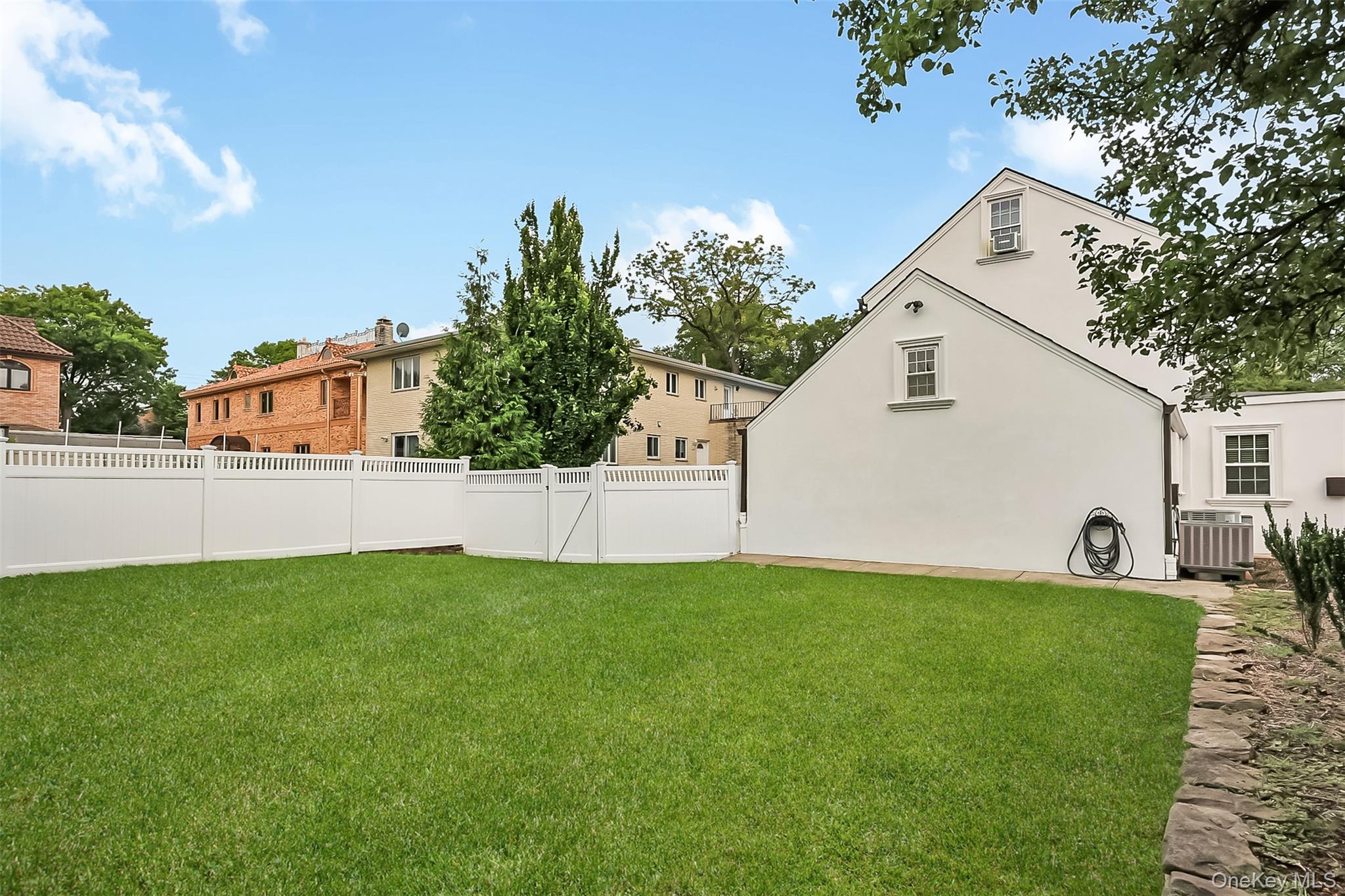 211 147th Street – For Sale photo 42
