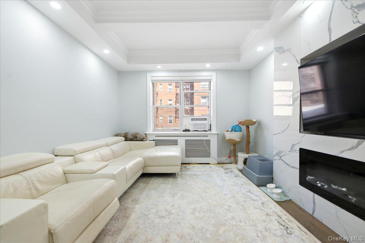 67-66 108th Street, Unit D5 photo 8