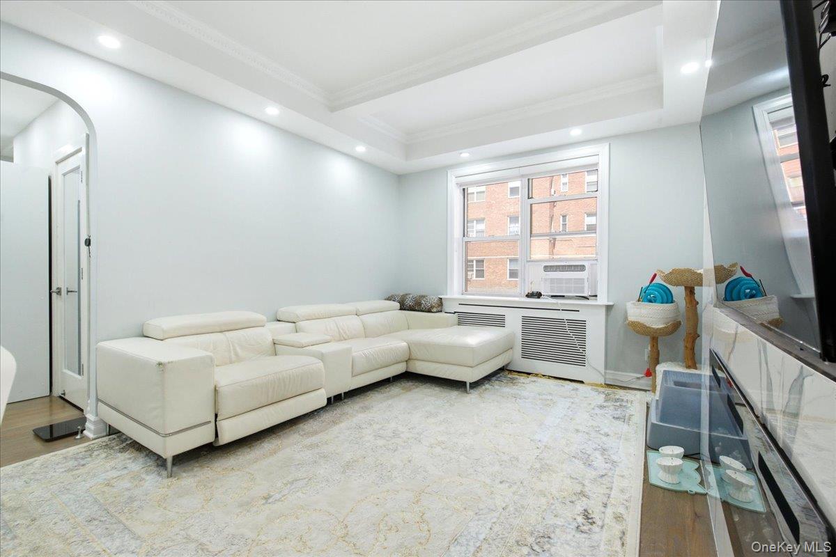 67-66 108th Street, Unit D5 photo 9