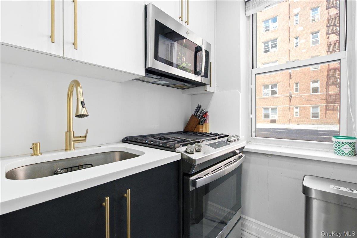 67-66 108th Street, Unit D5 photo 16